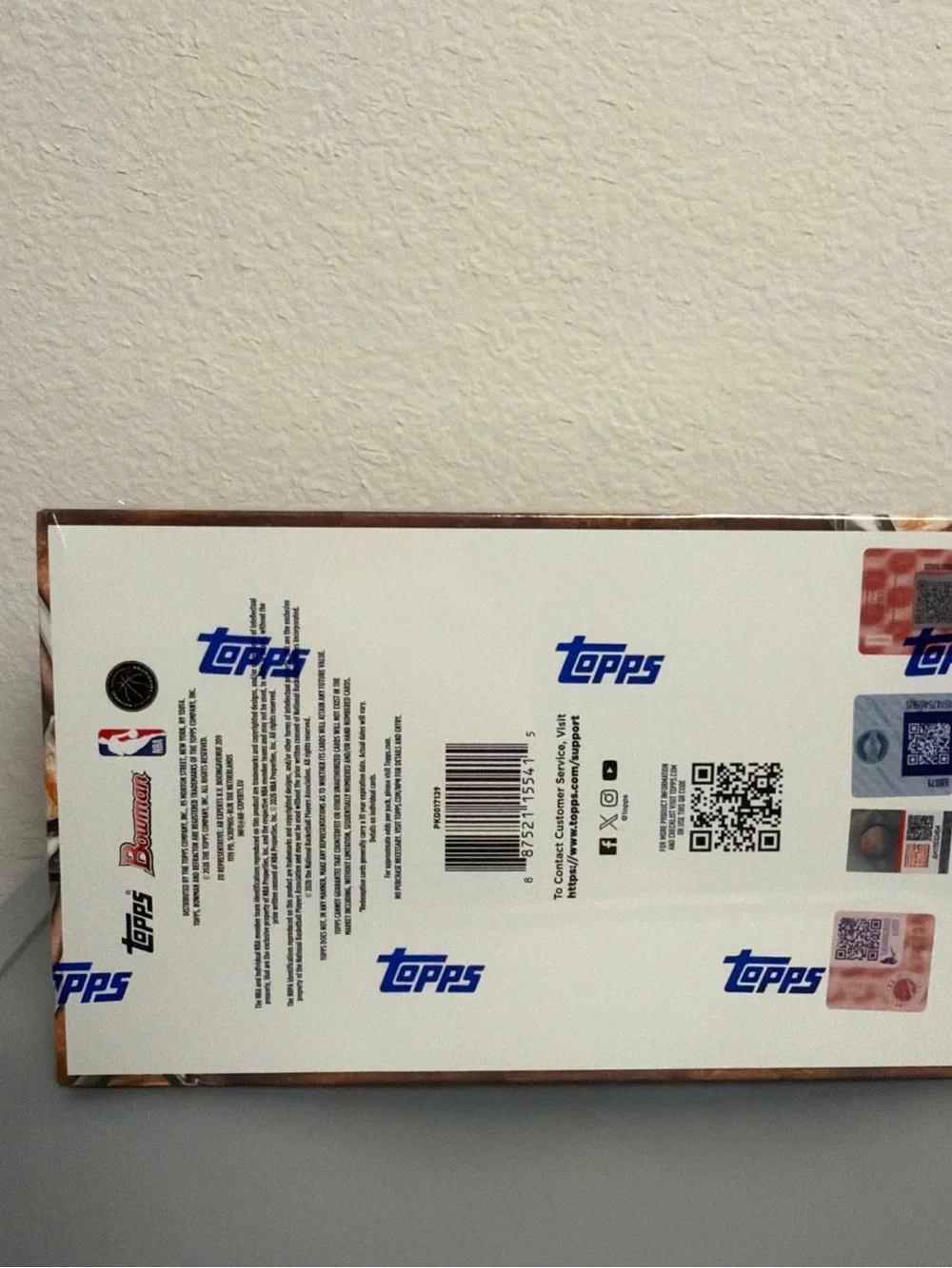 2025/26 Bowman Basketball Hobby Box (Factory Sealed)